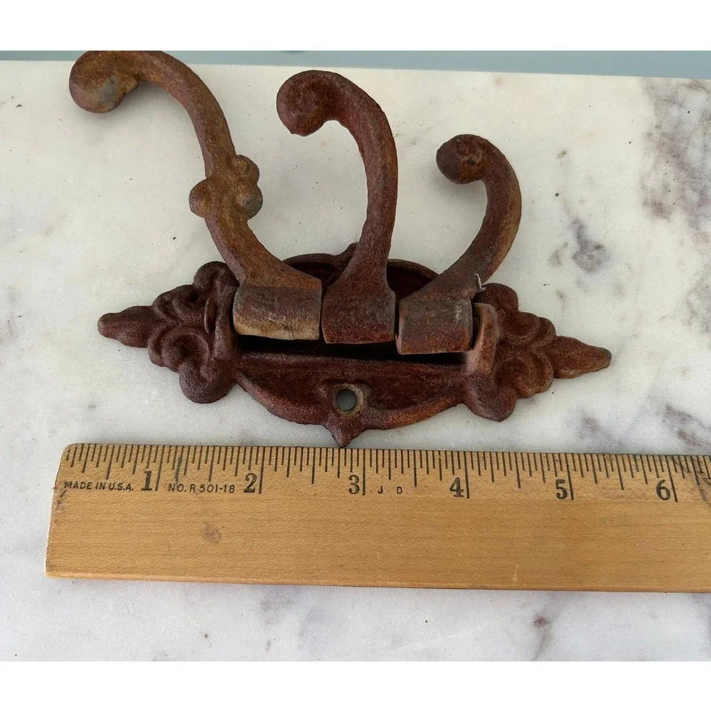 Unbranded antique swivel